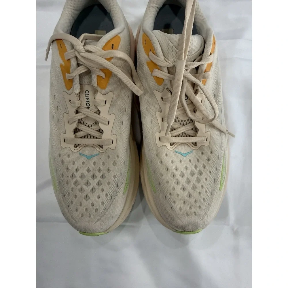Hoka One One Clifton Shoes Womens 10.5/9 Mens Beige Running Sneakers Cushioned